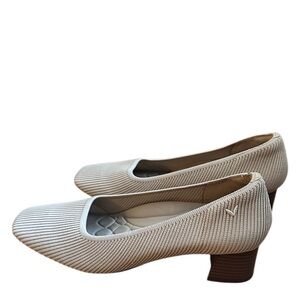 EUC Vivaia Melody Pro Square Toed Chunky Heel